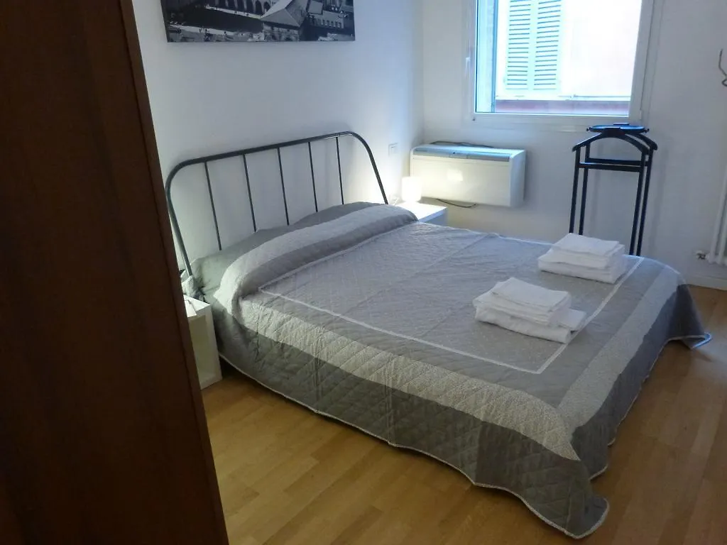 Suite Parigi 15 Bologna Appartamento
