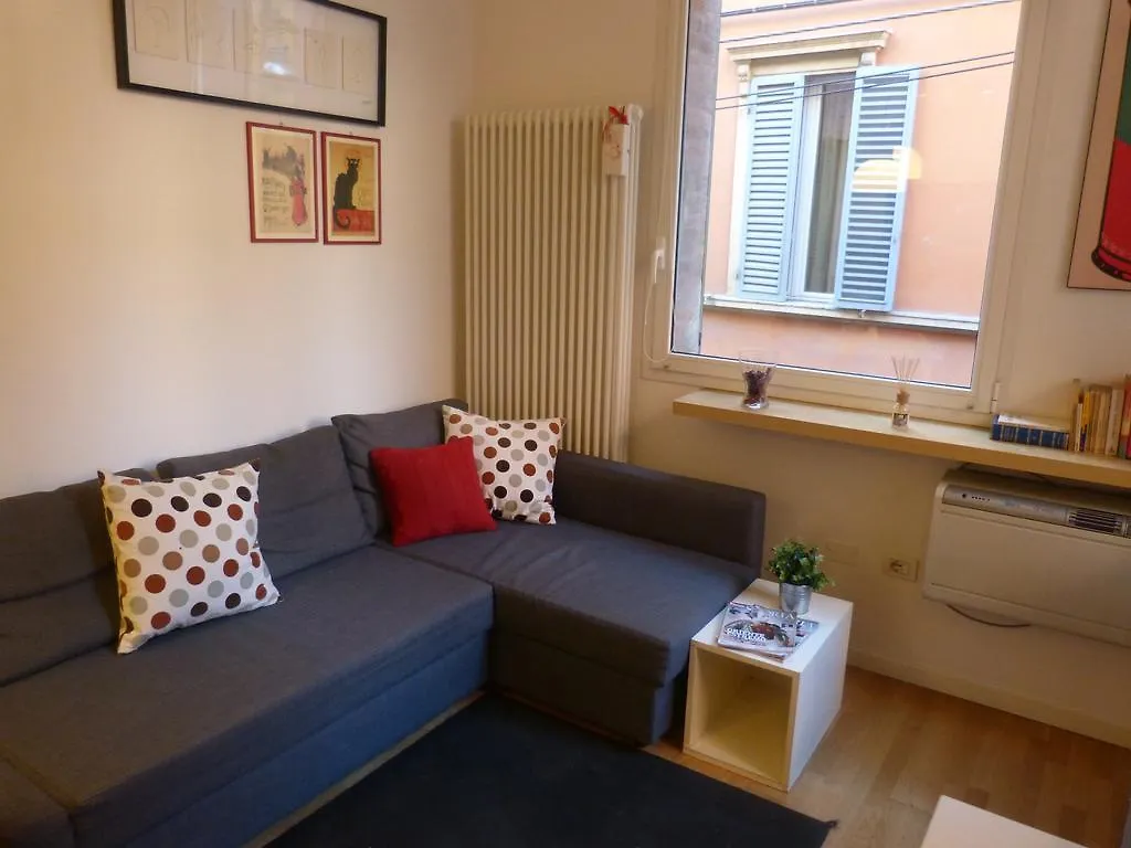 Suite Parigi 15 Bologna Appartamento